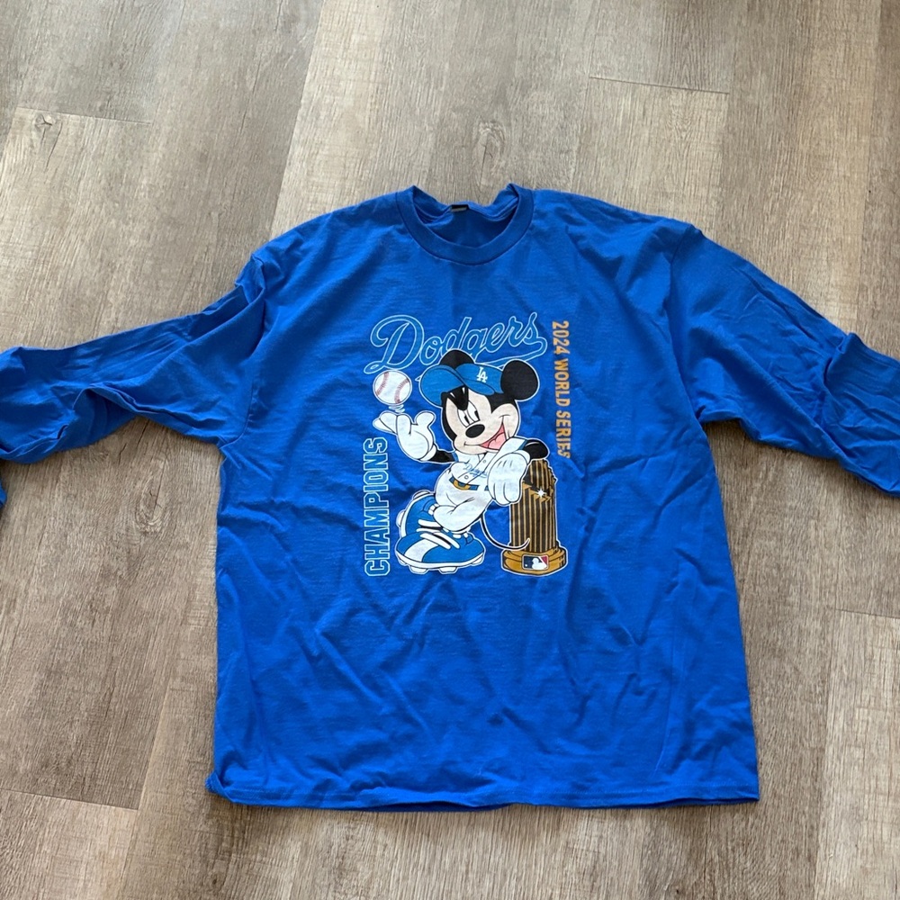 Dodgers Mickey Mouse World Series Champions shirt